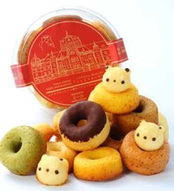 シレトコファクトリーの「シレトコドーナツ ニコニコ 100周年記念パッケージ」950 円