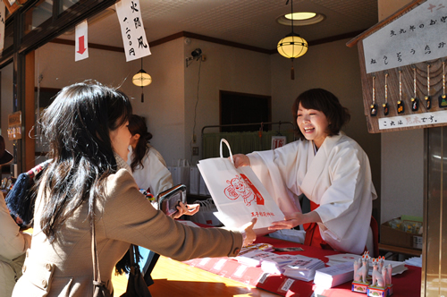 「凧市」 過去の様子