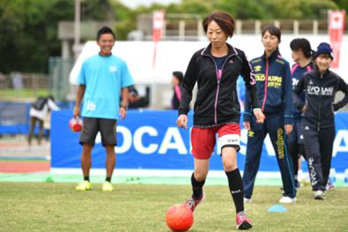 ママのための「サカママサッカースクール」