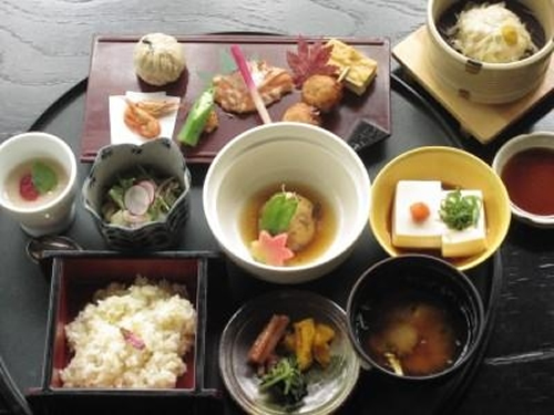 「ままごと屋」昼食イメージ