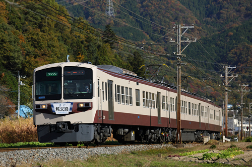 6003号(急行リバイバルカラー)が臨時直通列車として運用予定