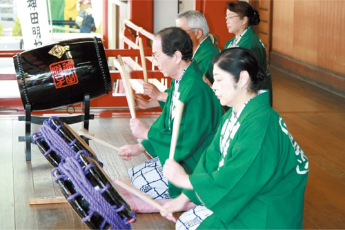 神田囃子保存会による東京都指定無形文化財の「神田囃子奉納演奏」