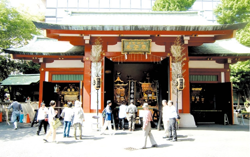 5月10日(日)一の宮鳳輦、二の宮神輿、三の宮鳳輦 神社大神輿の奉安(展示)