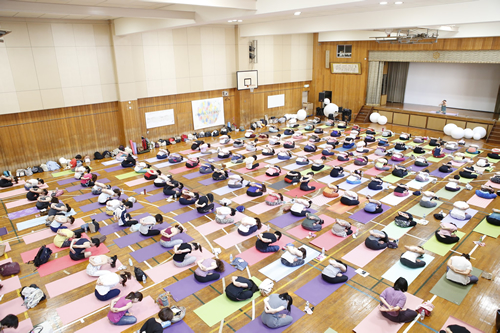 東京エリア最大級のヨガイベント「2015 オーガニックライフ TOKYO」が4/24から千代田区で