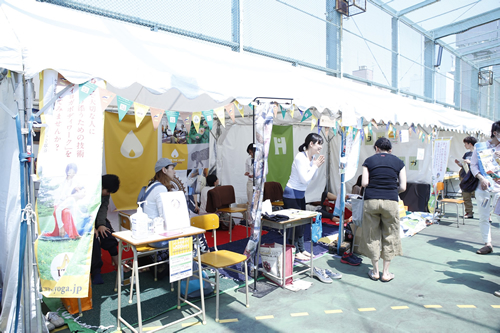 約80社の多彩なブースが出展