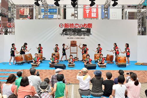 地元小学校 太鼓クラブによる演奏