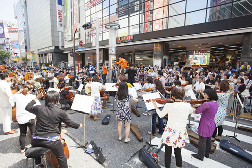 東京フィルハーモニー交響楽団による演奏(第1回「SHIBUYA ルネッサンス」より)