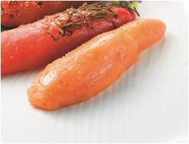 〈味のめんたい 福太郎〉工場直送出来たて無着色明太子 100g 1,350円 ※各日10kg限り、手前のもの