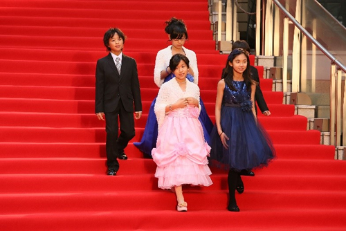 10月開催の東京国際映画祭にキンダー審査員としてレッドカーペットに参加