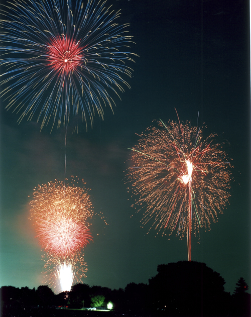 7月25日(土)は「国営昭和記念公園花火大会 2015」の日!一尺五寸玉など5,000発を打上げ予定