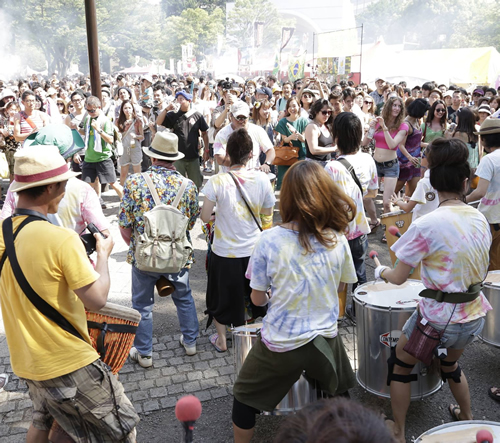 カリブと中南米のグルメ・お酒・音楽・ダンスが代々木公園イベント広場に大集合!