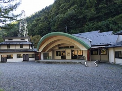 会場の丹波山村交流促進センター(山梨県北都留郡丹波山村890)