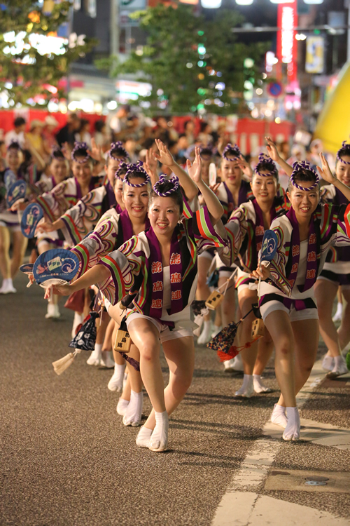 1万人以上の踊り手が参加!「第59回 東京高円寺阿波おどり」 が2015年8月29日(土)、30日(日)に開催