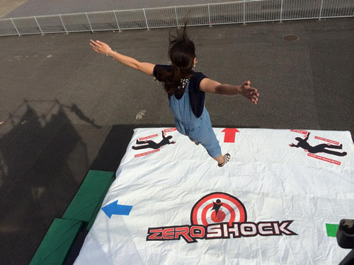 地上20mから決死のダイブ「ブレイブジャンプ」