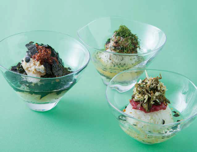 こだわりの食材で作る、見た目も涼しい冷茶漬けは、食欲をそそる一品。