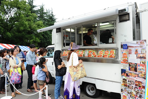 トッポギにも人が並んでいる