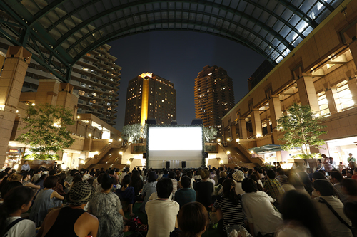恵比寿ガーデンプレイスに映画やビールが楽しめる屋外テラスが夏期限定オープン おでかけガイド 東京版