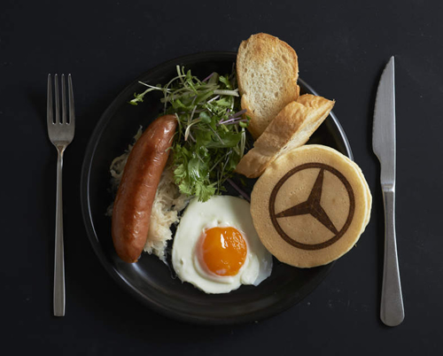 「Mercedes me Tokyo HANEDA」限定、「Mercedes me」コラボレーションプレート「スタープレート」