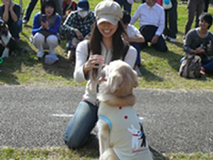 「わんわん運動会in2015」が10月25日(日)に町田市の小山内裏公園で開催