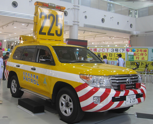 道路パトロールカー