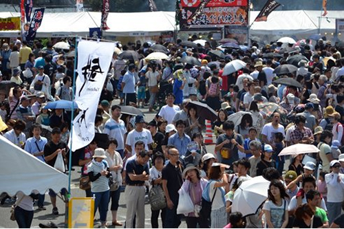 毎回、3~5万人が来場する人気イベント