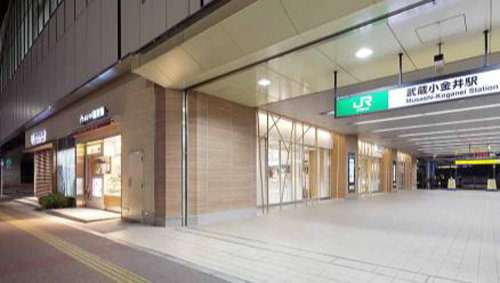 すでに開業済みのコンコース北側