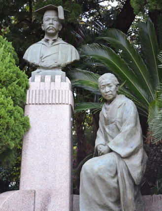 「鳩山和夫・春子像」