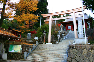 武蔵御岳神社「山門」